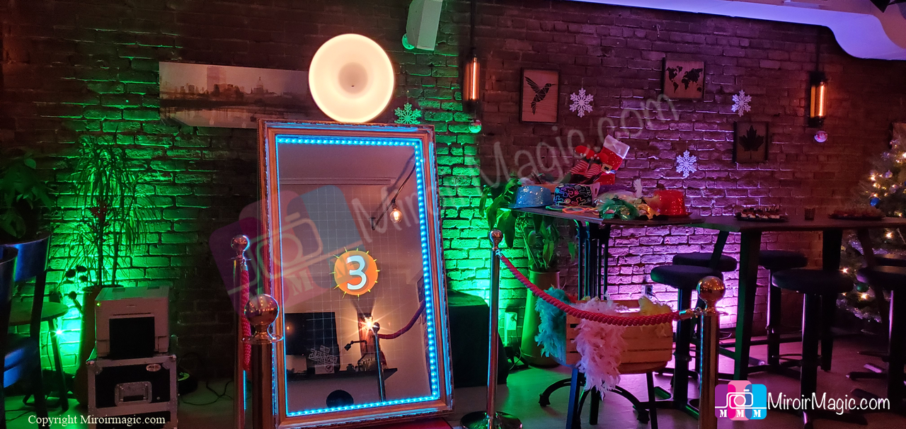 Offer Last Minute Magic Mirror Photobooth